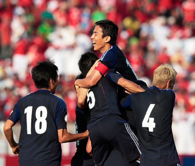 8. Nhật Bản sẽ đứng đầu châu Á trên BXH FIFA: Con đường tới World Cup 2014 của họ cực kỳ ấn tượng với chỉ 1 thua trước Uzbekistan. Không những vậy, Nhật Bản còn có những chiến thắng rất quan trọng, mà tiêu biểu là chiến thắng 1-0 trước đội tuyển Pháp ngày 12/10/2012. Tương lai sáng lạn đang chờ đón bóng đá Nhật Bản ở phía trước.